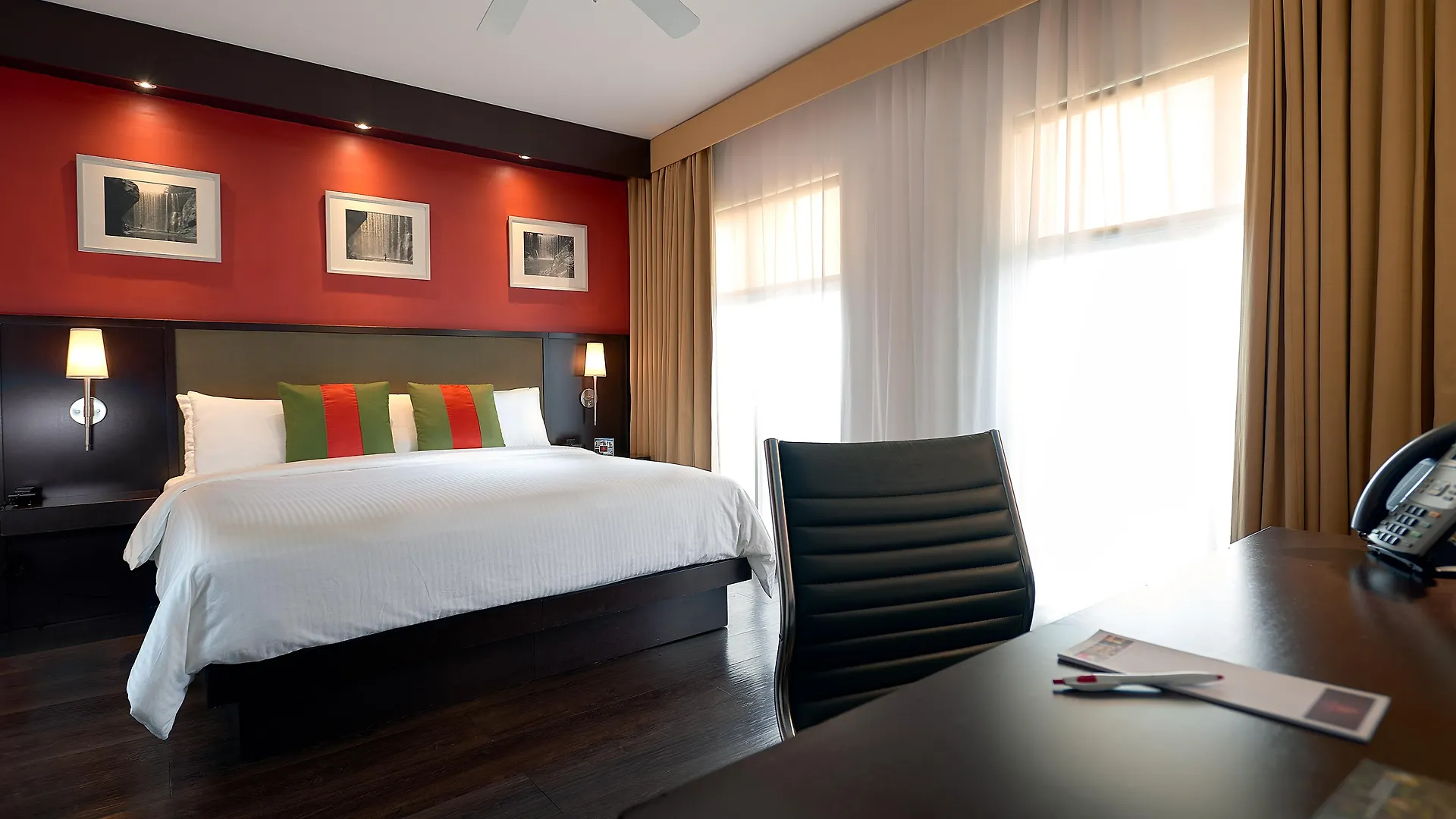 S Hotel Kingston