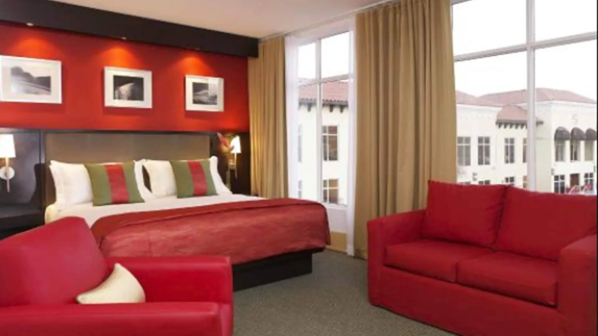 S Hotel Kingston
