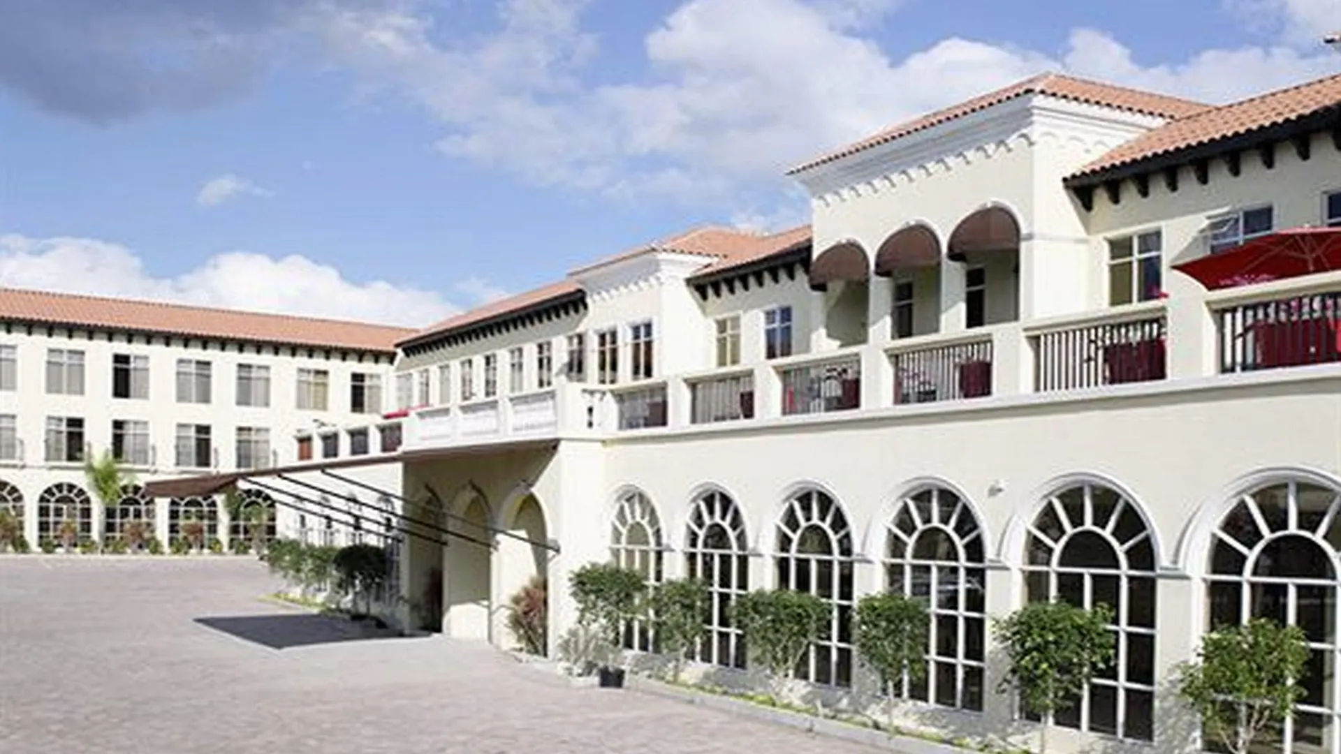 S Hotel Kingston