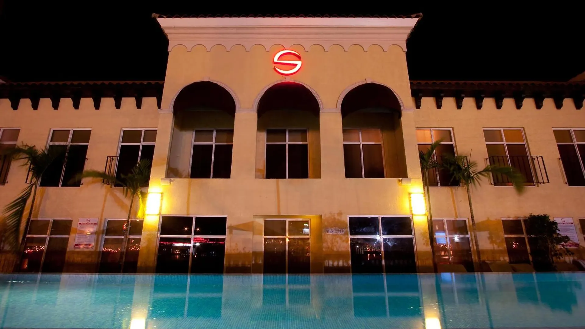 S Hotel Kingston